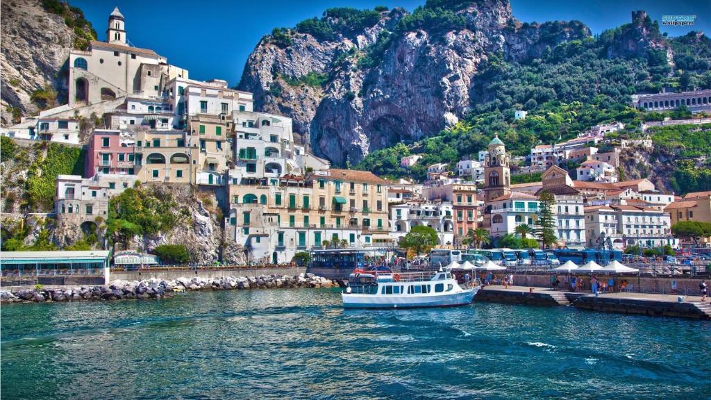 Holidays Baia D'Amalfi Quarto foto
